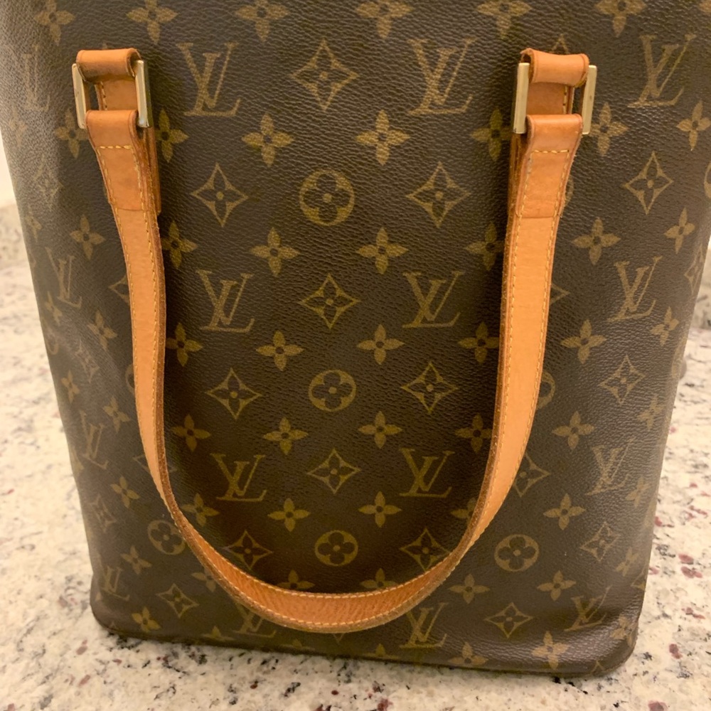 LOUIS VUITTON VAVIN GM
HAND TOTE BAG
MONOGRAM CANVAS